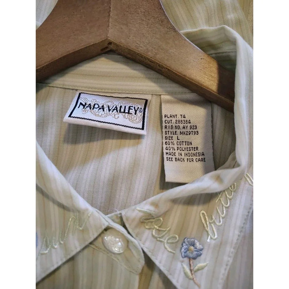 VTG Napa Valley Blouse Embroidered Flowers Buttefly Birds Button Cottagecore L - Picture 8 of 14